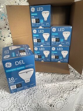 GE Blue LED Dimmable BR30 2700K Light Bulb - 6 Pack case